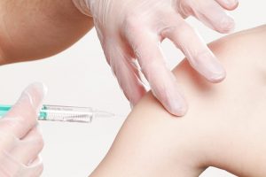 vaccination-impfspritze-medical-doctor-preview
